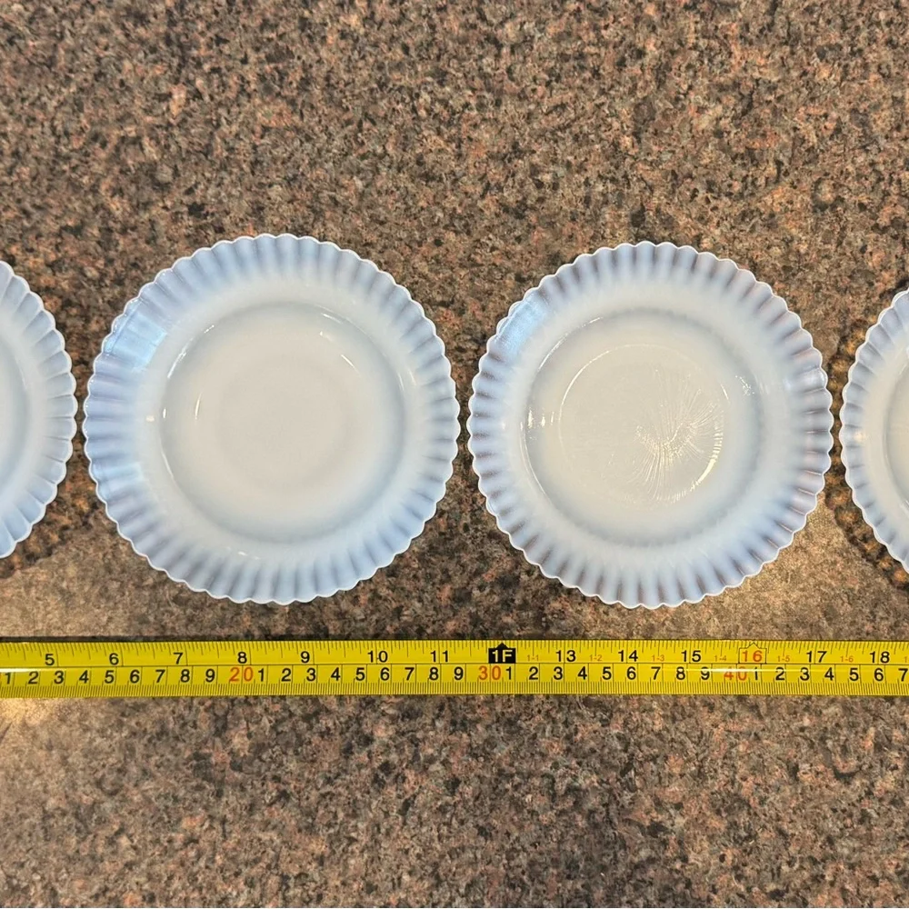 Set of 4 Cereal Bowls MacBeth-Evans Petalware Monax White Opalescent Hand wash! - Picture 6 of 7